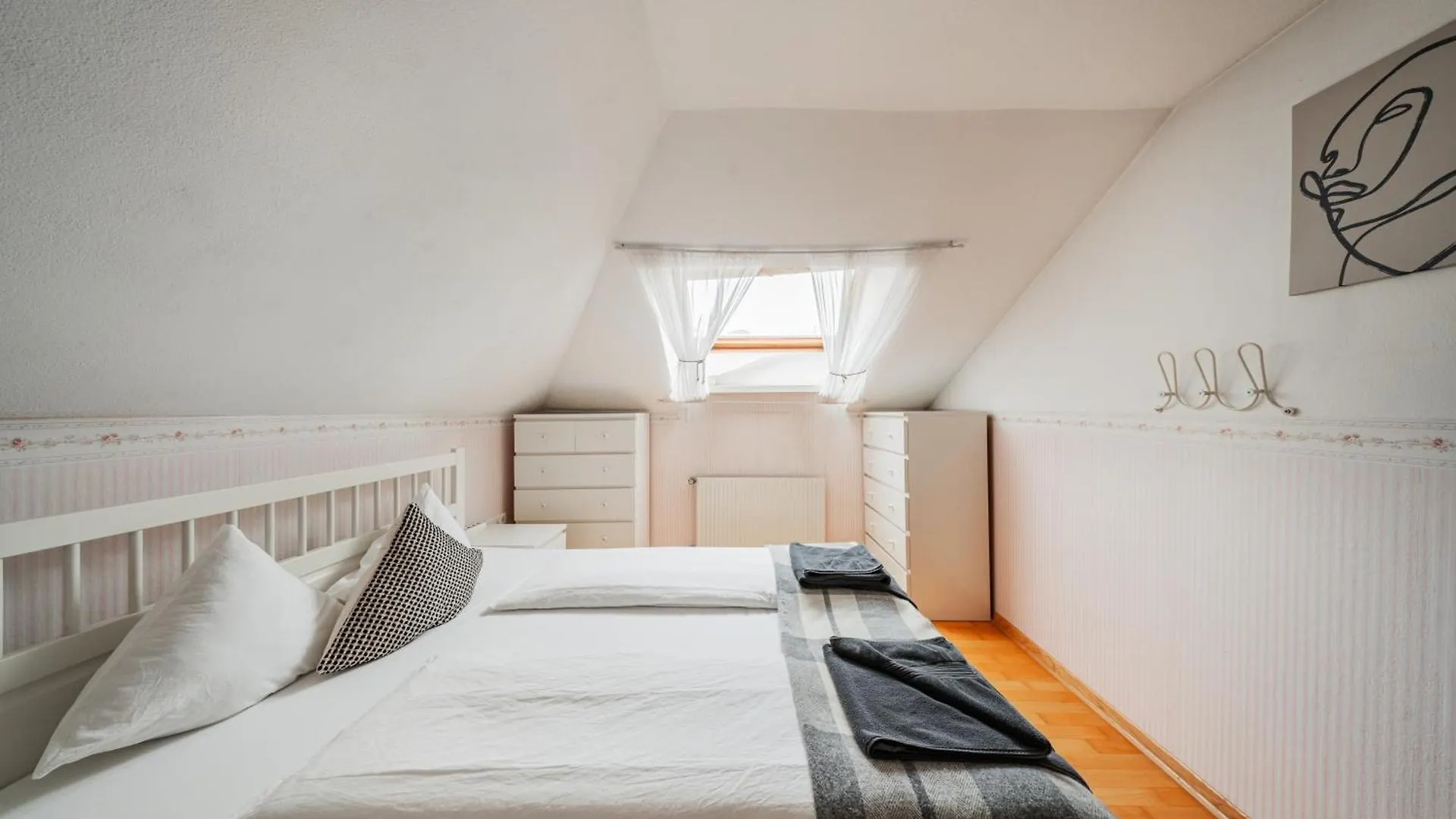Bergblick Penthouse Apartment Innsbruck Austria